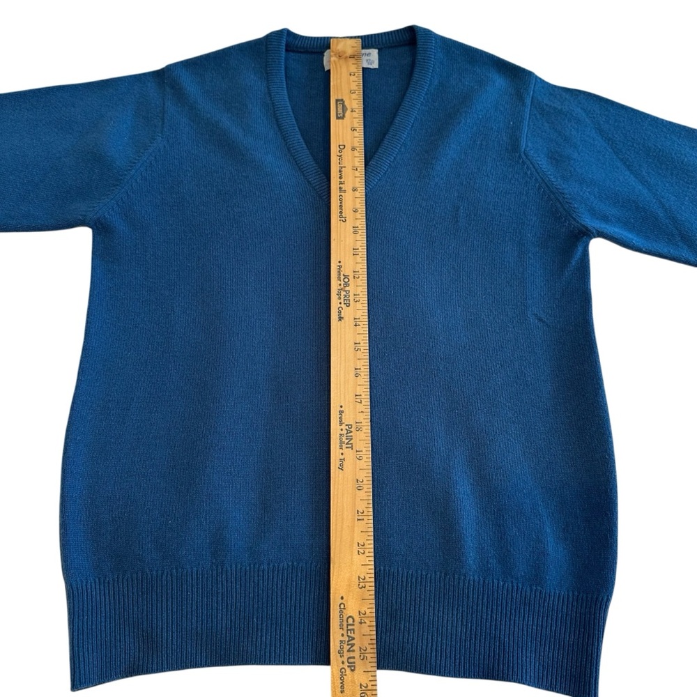 Ballantyne Scottish  Cashmere Royal Blue V-Neck Men's Sweater - Picture 5 of 7